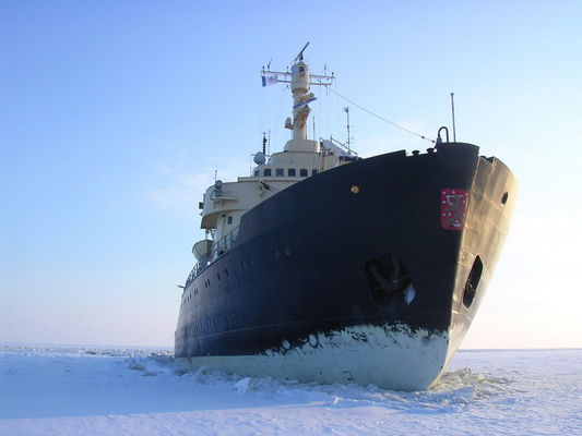 nave spacca-ghiaccio!.jpg
