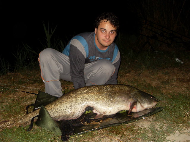 Lorgana - siluro 28 kg 147 cm - luglio.JPG